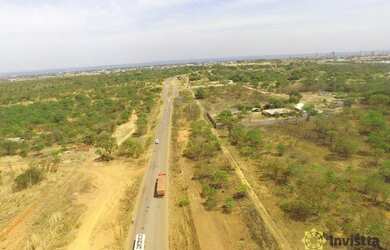 Imagem: O terreno possui 40.000m² de Área e está localizado em Plano