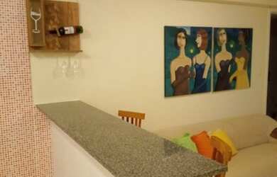 Imagem: O apartamento possui 2 Dormitórios, 1 Banheiro, 1 Vaga na garagem