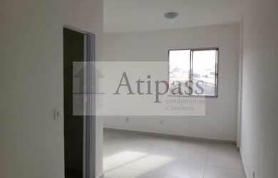 Imagem: O apartamento possui 1 Dormitório, 1 Banheiro, 1 Vaga na garagem