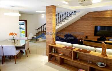 Imagem 1: Casa de 300 metros quadrados no bairro Freguesia Jacarepaguá com 4 quartos