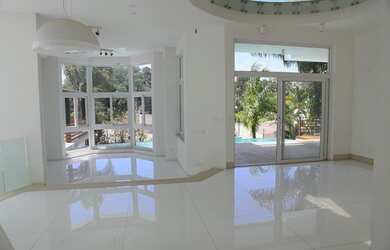 Imagem 8: Linda Casa com 4 suítes à venda, 820 m² por R$ 5.400.000 - Alphaville...