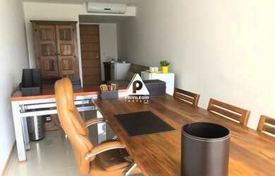 Imagem: O depósito possui 1 Vaga na garagem, 27m² de Área e está