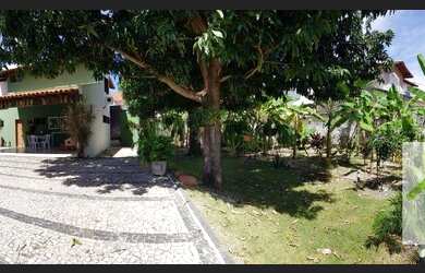 Imagem: A casa possui 5 Dormitórios, 5 Banheiros, 2 Vagas na garagem