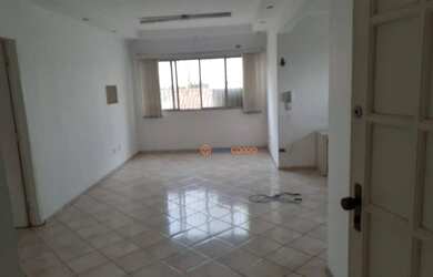 Imagem: O depósito possui 1 Vaga na garagem, 110m² de Área e está