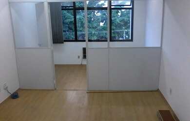 Imagem: O depósito possui 37m² de Área e está localizado em Santo