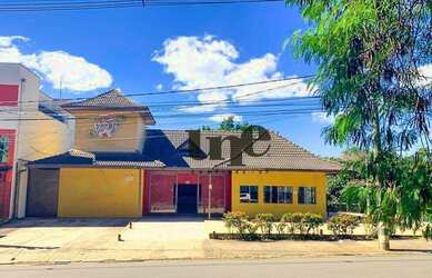 Imagem: O depósito possui 5 Vagas na garagem, 324m² de Área e está