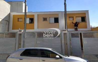 Imagem: A casa possui 3 Dormitórios, 3 Banheiros, 2 Vagas na garagem