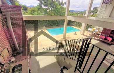 Imagem: A casa em condomínio possui 4 Dormitórios, 3 Banheiros, 3