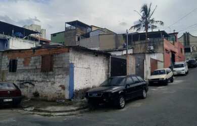 Imagem: O terreno possui 240m² de Área e está localizado em Vila