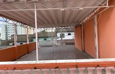 Imagem: A casa possui 4 Dormitórios, 2 Banheiros e 100m² de Área