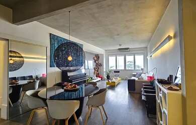 Imagem: O apartamento possui 2 Dormitórios, 2 Banheiros, 132m² de