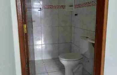 Imagem 5: Repasso uma linda casa. 1 Vaga na garageme2 Dormitórios