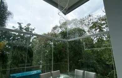 Imagem: Casa com elevador no condomínio Aruã Ecopark para aluguel