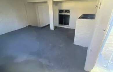 Imagem: A casa possui 1 Dormitório, 1 Banheiro e está localizado