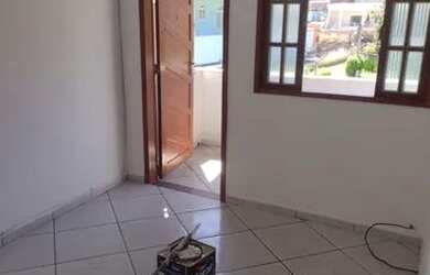 Imagem: A casa possui 2 Dormitórios, 1 Banheiro, 1 Vaga na garagem