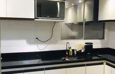 Imagem: O apartamento possui 2 Dormitórios, 1 Banheiro, 1 Vaga na garagem