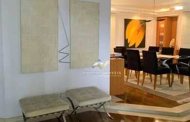 Imagem: O apartamento possui 4 Dormitórios, 5 Banheiros, 4 Vagas na