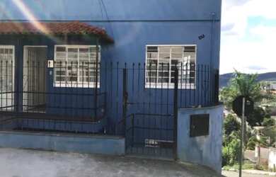 Imagem: A casa possui 1 Dormitório, 1 Banheiro e está localizado