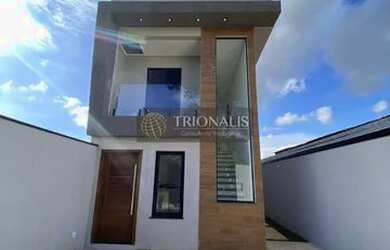 Imagem: A casa possui 3 Dormitórios, 4 Banheiros, 2 Vagas na garagem