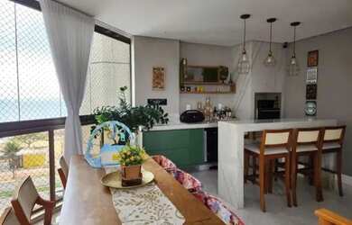 Imagem: O apartamento possui 4 Dormitórios, 3 Banheiros, 3 Vagas na