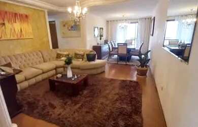 Imagem: O apartamento possui 3 Dormitórios, 1 Banheiro, 2 Vagas na