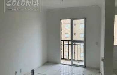 Imagem: O apartamento possui 2 Dormitórios, 1 Banheiro, 1 Vaga na garagem