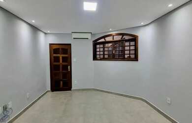 Imagem 9: Casa à Venda no Jardim Redentor com Piscina, 3 Dormitórios (1 Suíte) e Energia Fotovoltaic