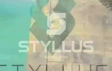 Imagem: A casa possui 4 Dormitórios, 4 Banheiros, 3 Vagas na garagem