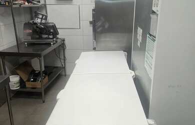 Imagem 11: Hamburgueria Galpão / depósito com venda por R$200.000