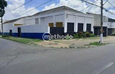 Imagem: O depósito possui 5 Vagas na garagem e 1950m² de Área e está