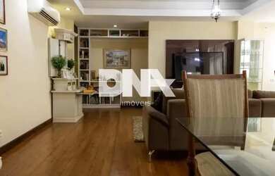 Imagem: O apartamento possui 3 Dormitórios, 2 Banheiros, 155m² de