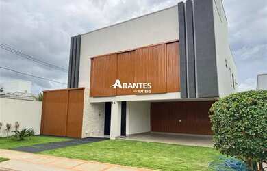 Imagem: A casa em condomínio possui 4 Dormitórios, 5 Banheiros, 3