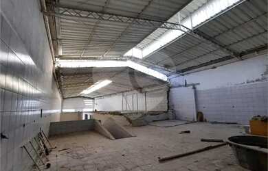 Imagem: O terreno possui 454m² de Área e está localizado em Vila