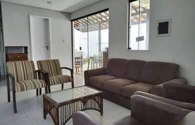 Imagem: A casa em condomínio possui 4 Dormitórios, 2 Banheiros, 3