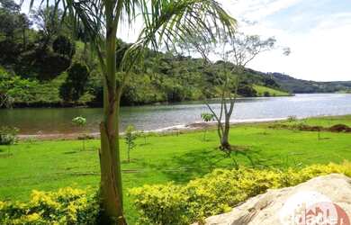 Imagem: O terreno possui 652m² de Área e Imóvel mobiliado e está