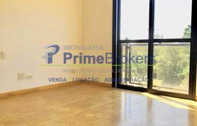 Imagem: O depósito possui 4 Vagas na garagem, 320m² de Área e está