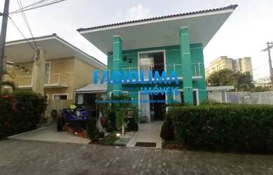 Imagem: A casa em condomínio possui 4 Dormitórios, 4 Banheiros, 2