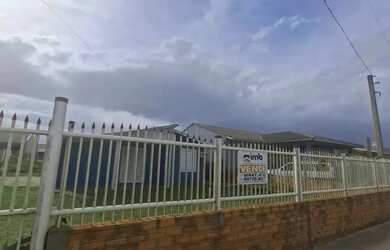 Imagem: A casa possui 2 Dormitórios, 1 Banheiro, 5 Vagas na garagem