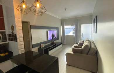 Imagem: A casa possui 2 Dormitórios, 2 Banheiros, 2 Vagas na garagem