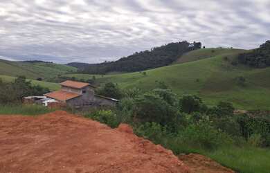 Imagem: A chácara possui 1.600m² de Área e está localizado em Chácara