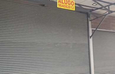 Imagem: O depósito possui 5 Vagas na garagem e 320m² de Área e está