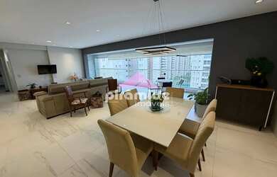 Imagem: O apartamento possui 3 Dormitórios, 4 Banheiros, 3 Vagas na