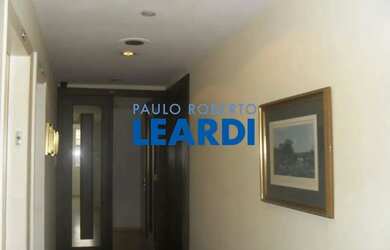 Imagem: O depósito possui 1 Vaga na garagem, 95m² de Área e está