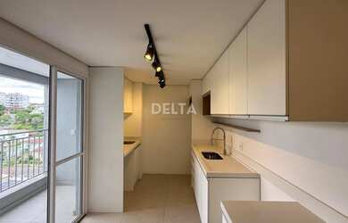 Imagem: O apartamento possui 2 Dormitórios, 1 Banheiro, 1 Vaga na garagem