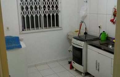 Imagem: O apartamento possui 1 Dormitório, 1 Banheiro, 1 Vaga na garagem