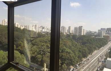 Imagem: O depósito possui 5 Vagas na garagem, 350m² de Área e está