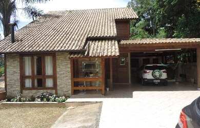 Imagem: A casa em condomínio possui 3 Dormitórios, 5 Banheiros, 2