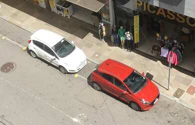 Imagem 13: JK na Dr Flores, Galeria Nações, 100 reformado, de frente, Dr. Flores...