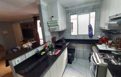 Imagem: O apartamento e possui 2 Dormitórios, Suítes, 1 Banheiro