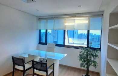 Imagem: O depósito possui 1 Vaga na garagem e 33m² de Área e está